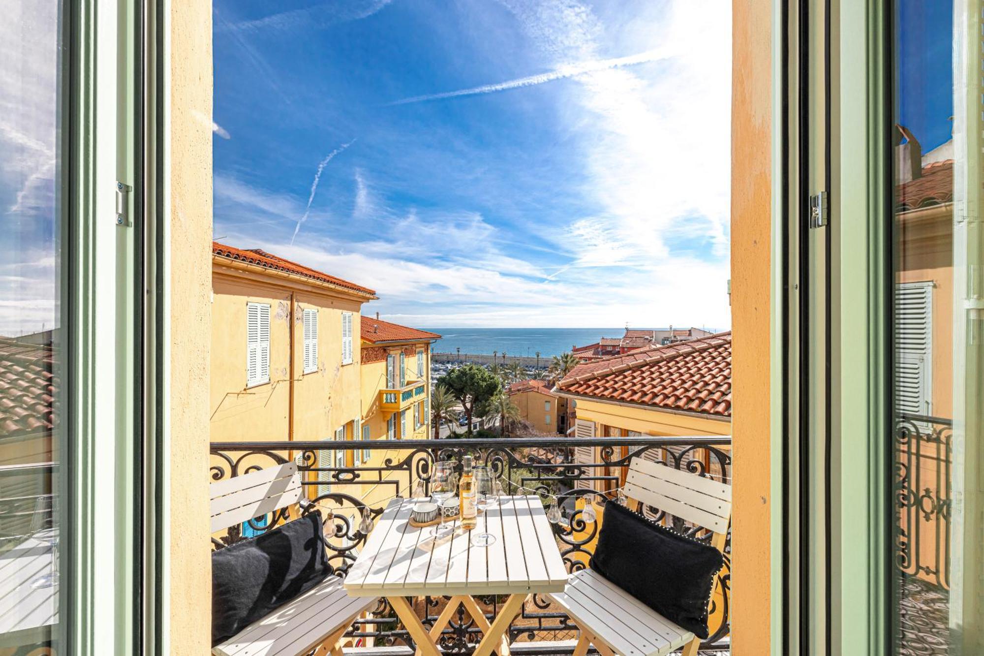 Le Brea, Elegant Appartement, Jolie Vue Appartement Menton